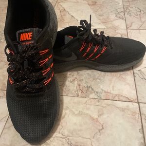 Nike Run Swift SE Men’s Running Shoes (Black/Orange, Size 12)